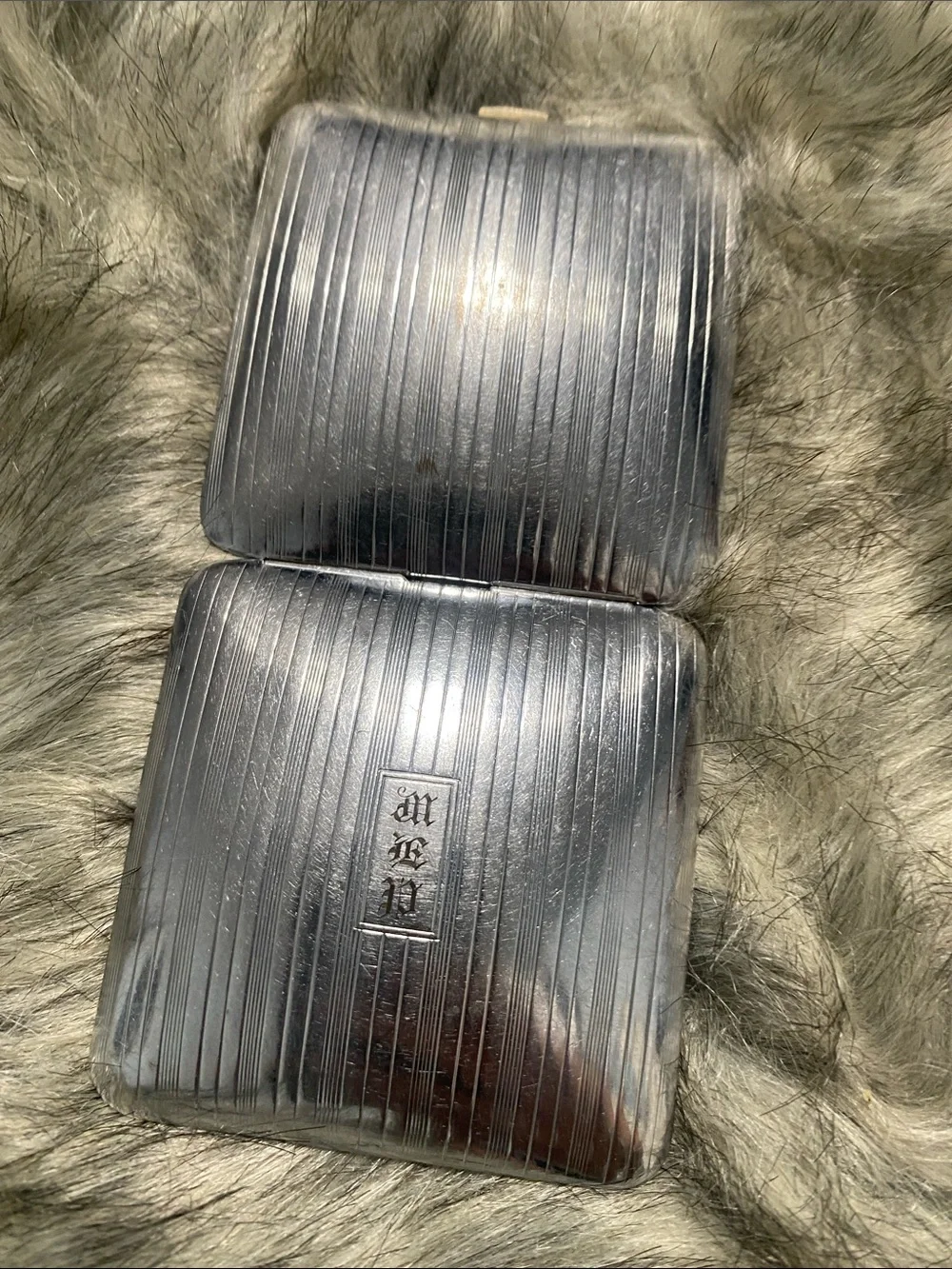 Classic Silver Metal Money Clip Card Case - Sleek Striped Finish
